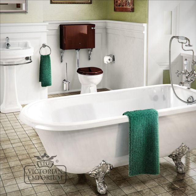 Freestanding Bath With Standard Legs Insitu Roomset