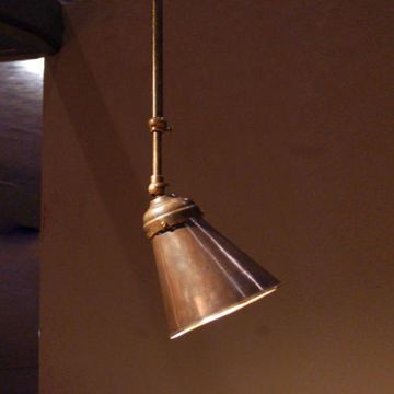 Small copper shade with telescopic cable