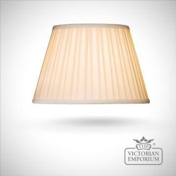 Cotton Box Pleat Lamp Shade in Oyster