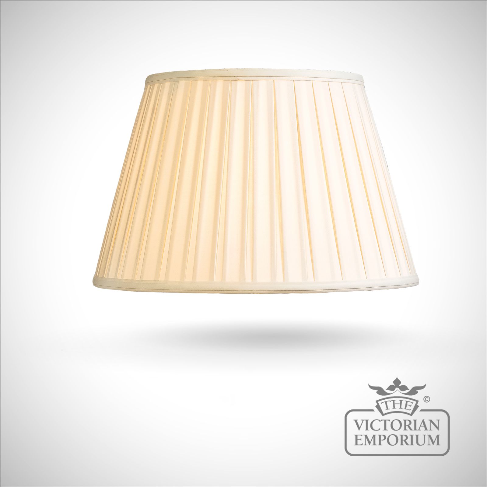 Cotton Box Pleat Lamp Shade in Oyster