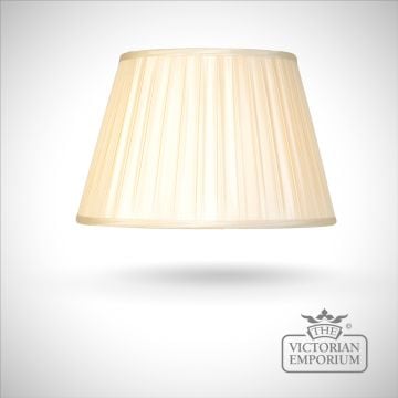 Silk Box Pleat Oyster Lamp Shade - 46cm