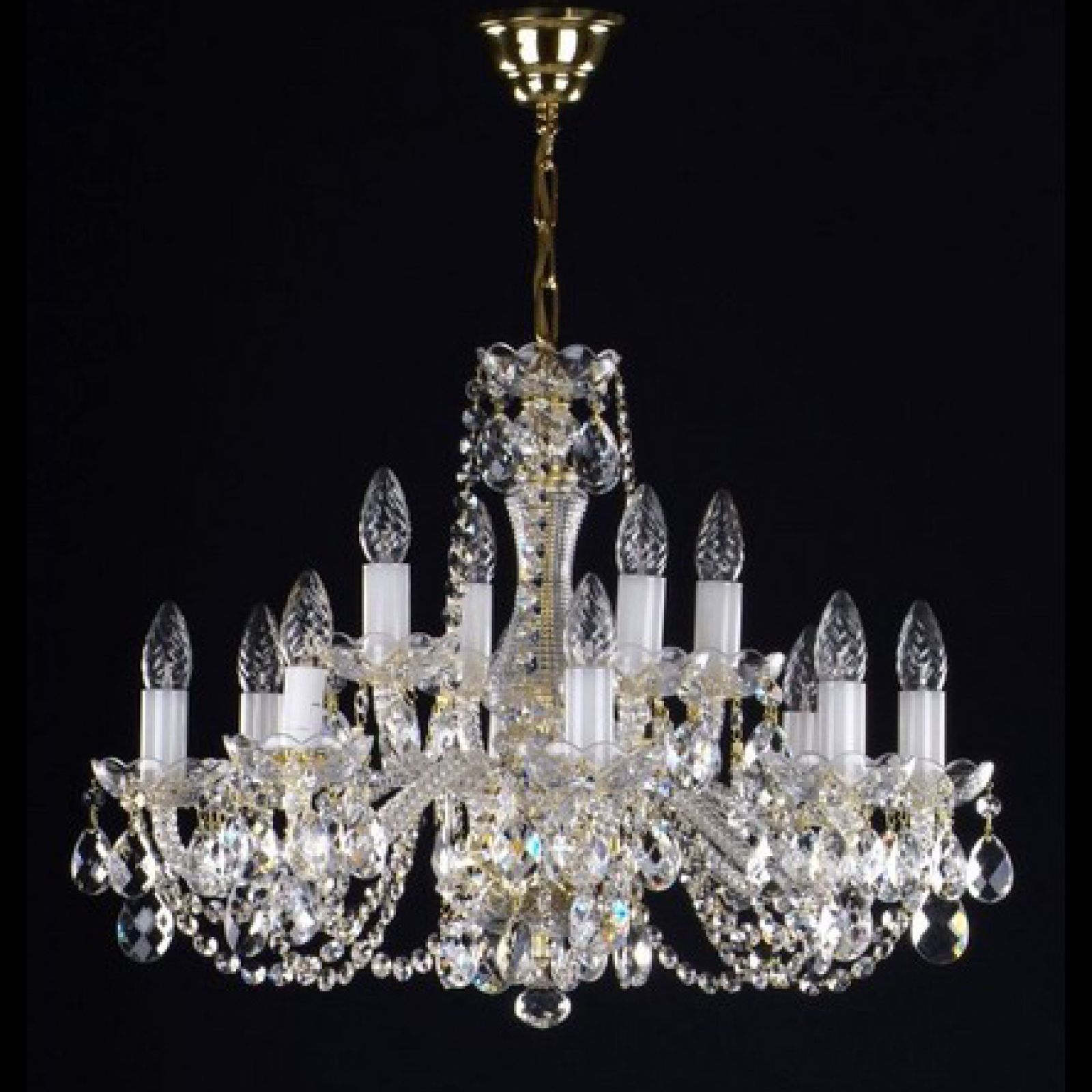 Stunning medium 12 arm chandelier