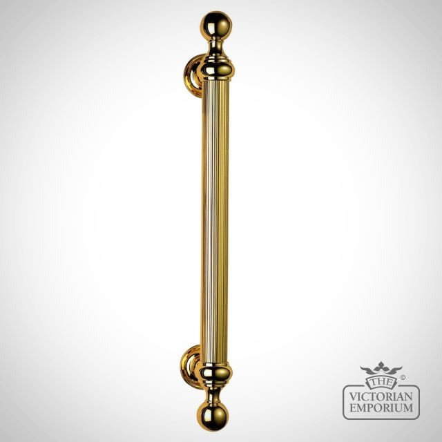 Beautiful pull handle with reeded grip