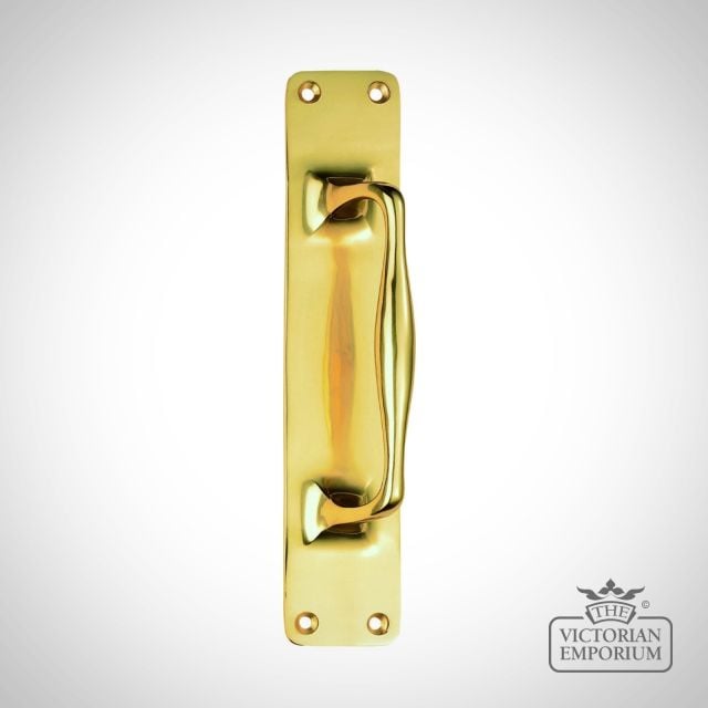 Cast pull handle