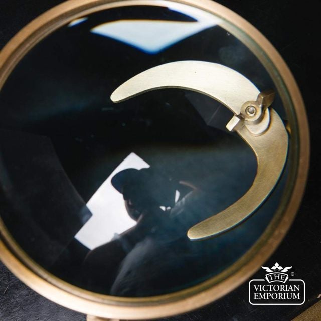 Magnifying Glass With Tweezers On Brass Feet Da240 3