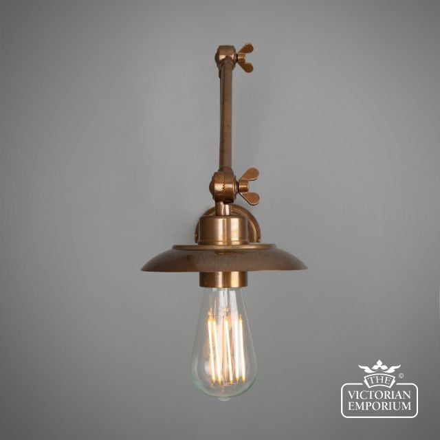 Reznor Adjustable Picture Light  Mlwl224antbrs 1