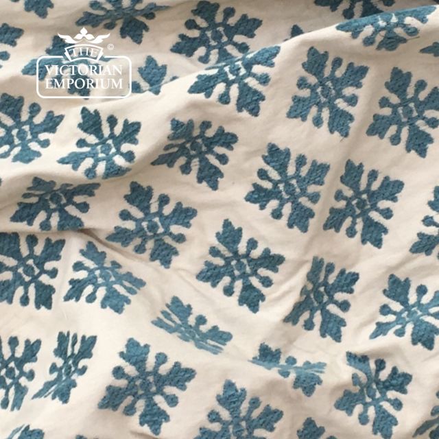 Quatrefoil in a choice of 3 colours