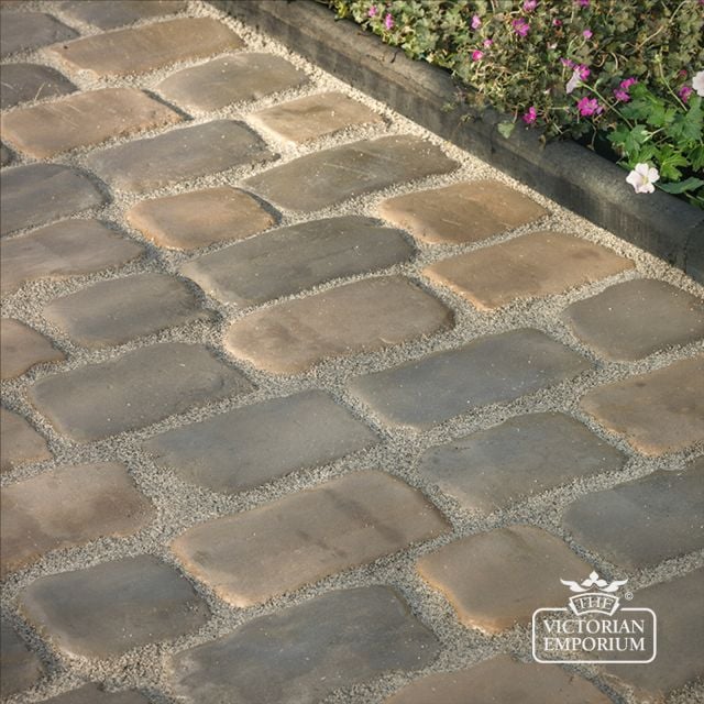 Millstone Driveway Setts 2 Hz
