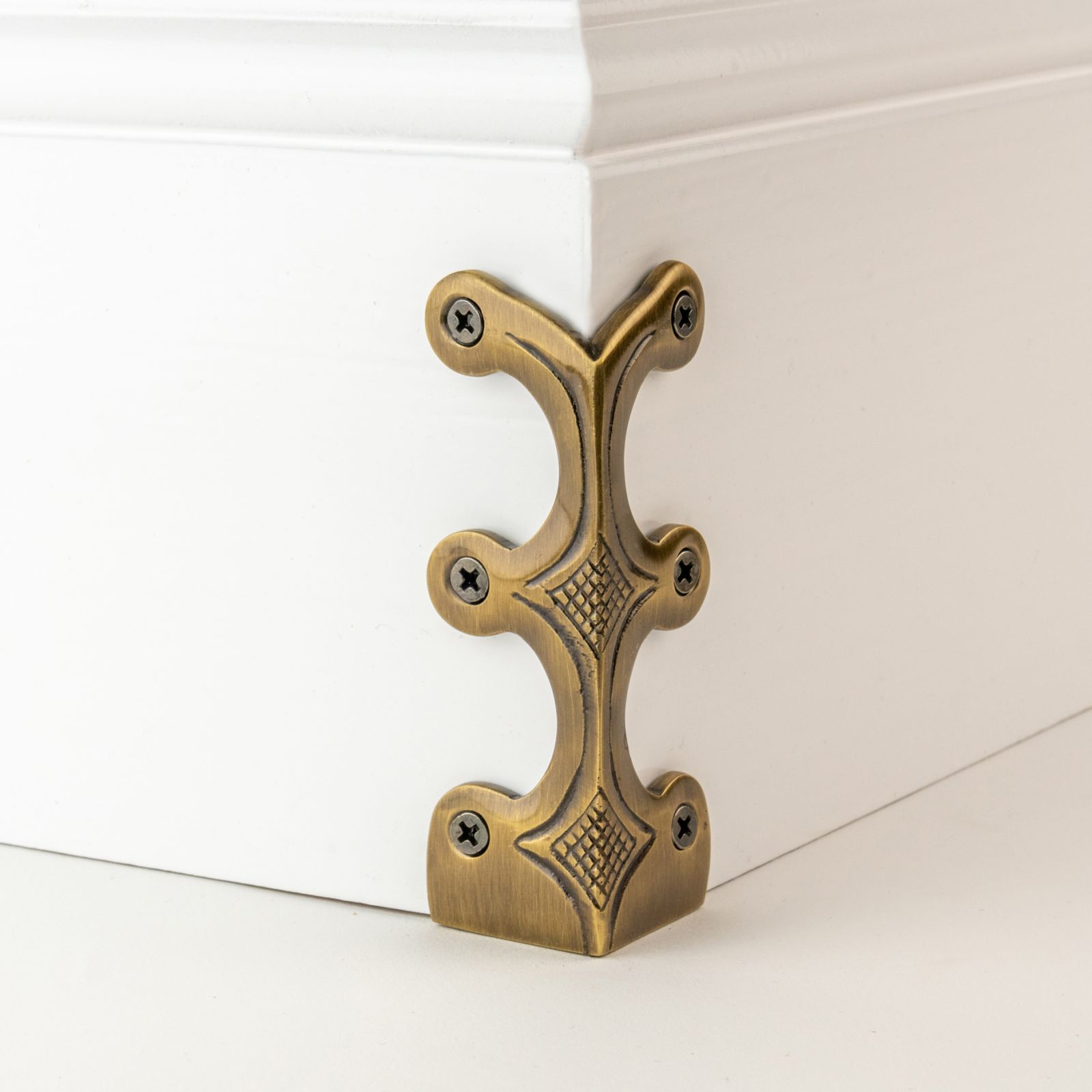 Solid Brass Skirting Board Corner Protectors (Skiffers)