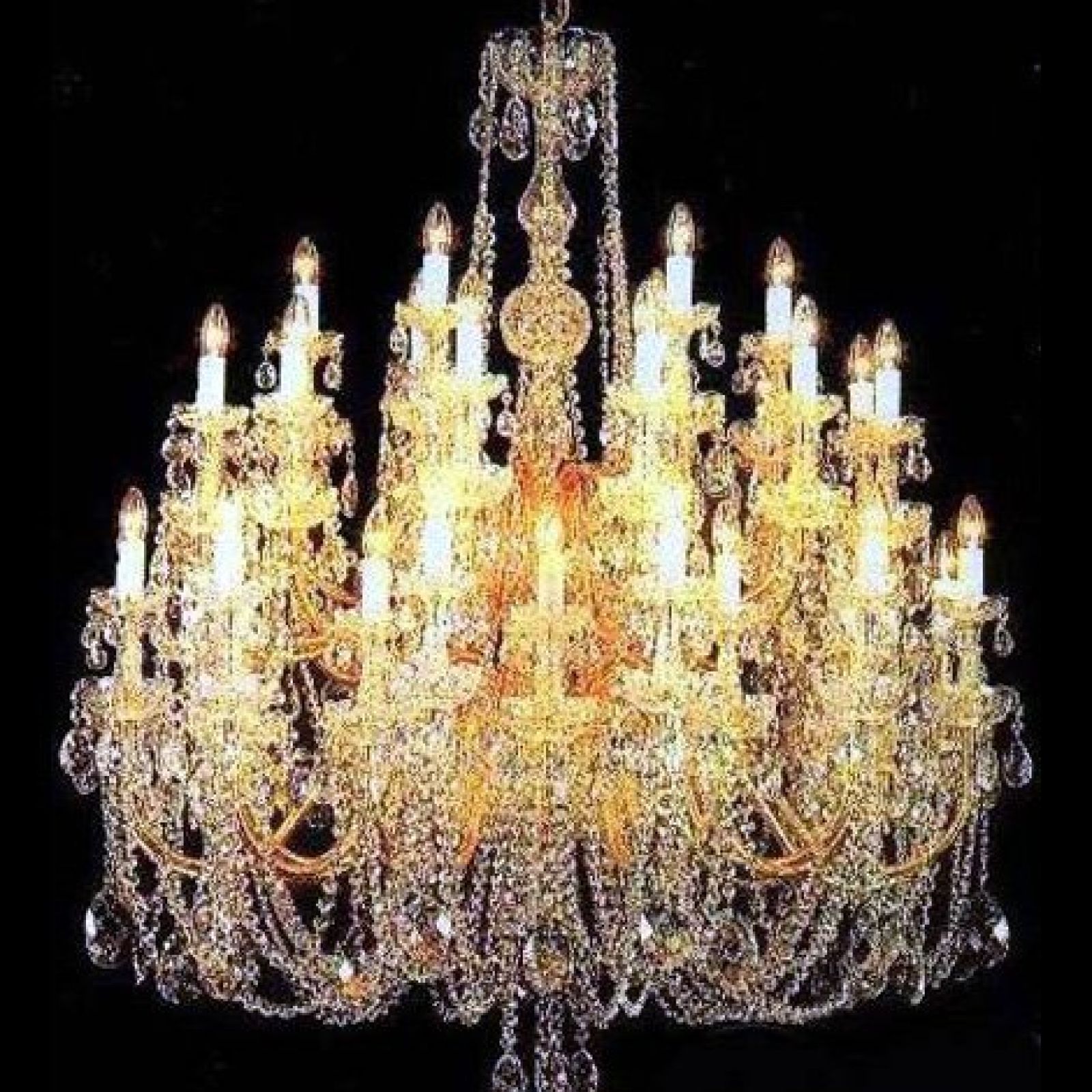 Magnificent large crystal chandelier | Large Ceiling Chandeliers