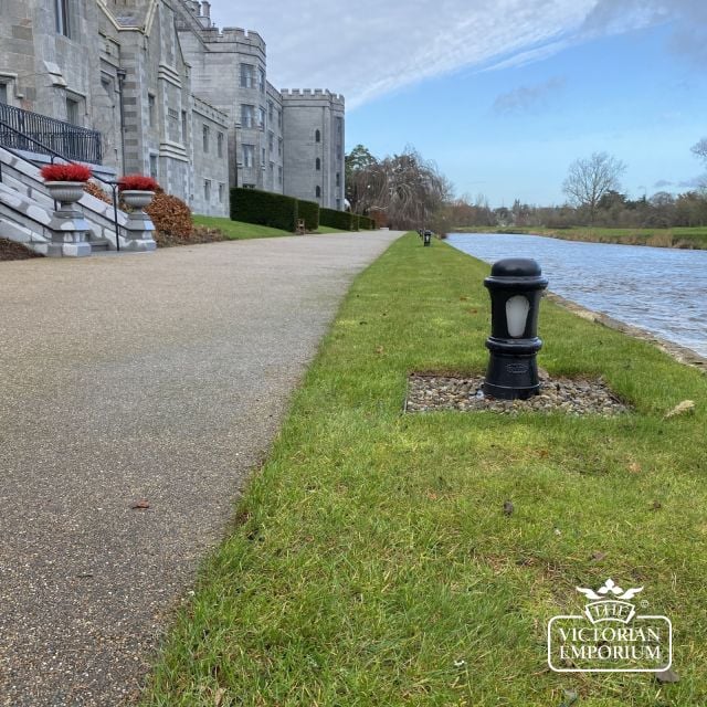 H195 Gatelodge Bollard Light 0.43m Cast Iron(7)