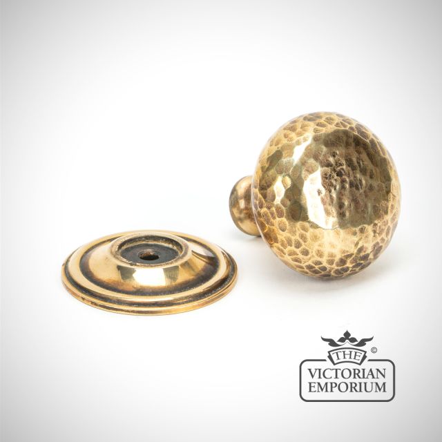 Knob Aged Brass Hammered 46026 1