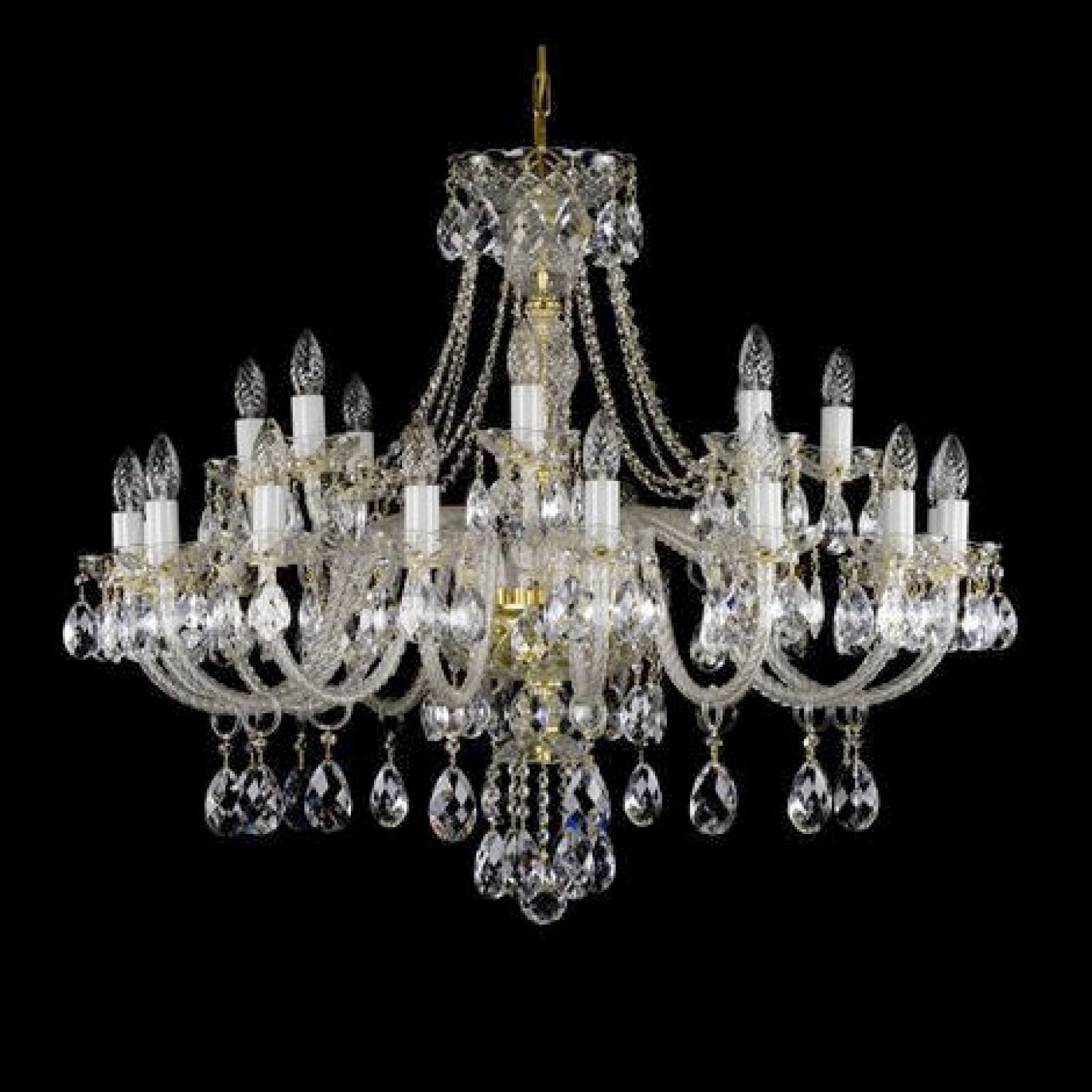 Traditional chandelier with rope twist glass arms
