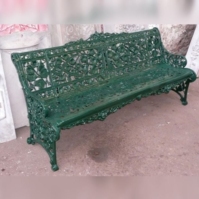 Victorian Cast Trellis Leaf 4 Seater Bench
