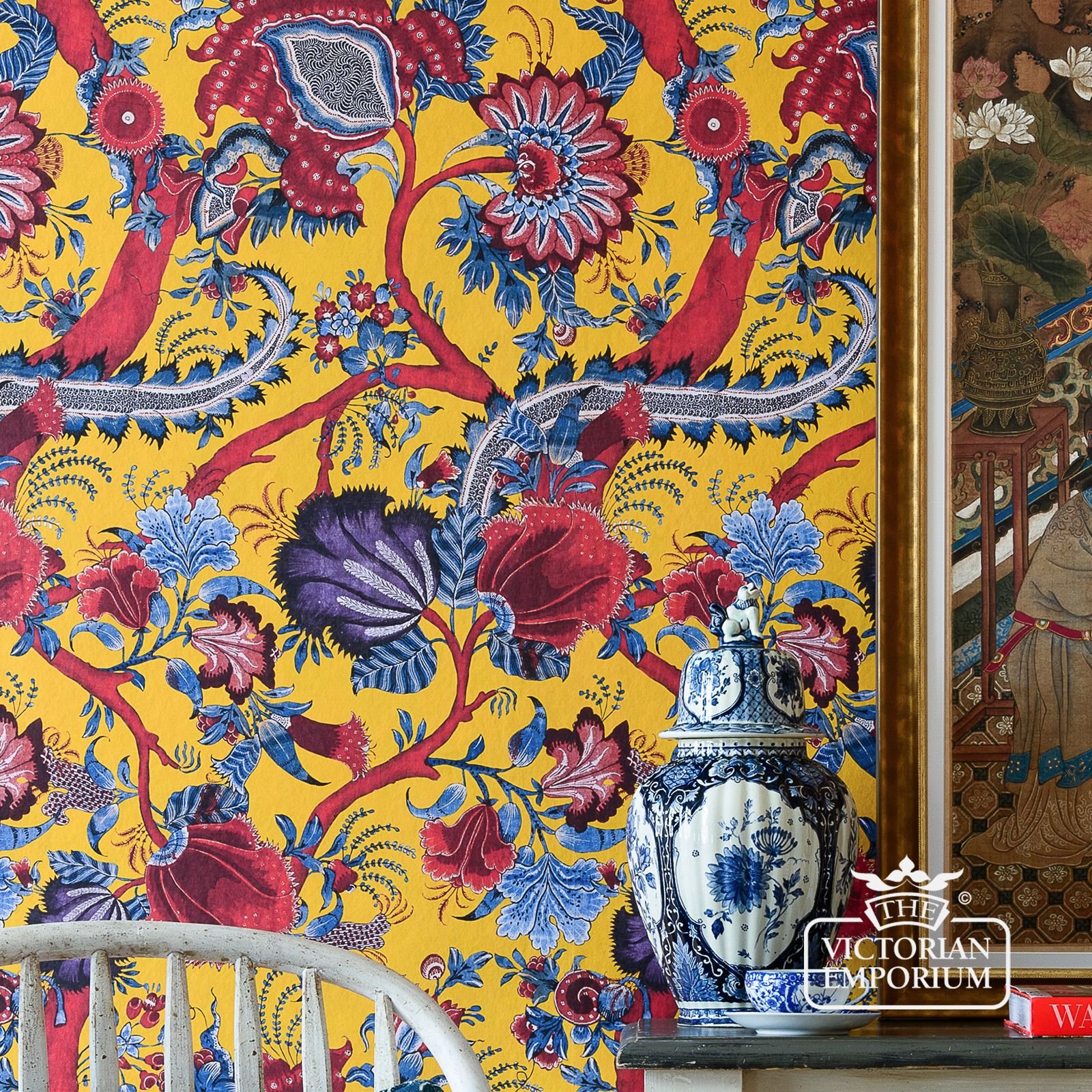 Chinese Paisley Wallpaper - featuring vibrant exotic flowers and ornamental plants.