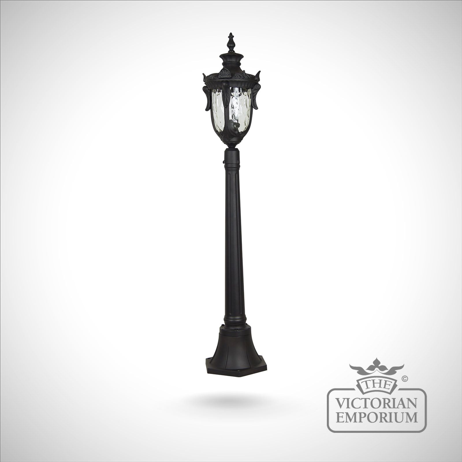 Philadelphia Medium Lamp Post With Lantern In Black