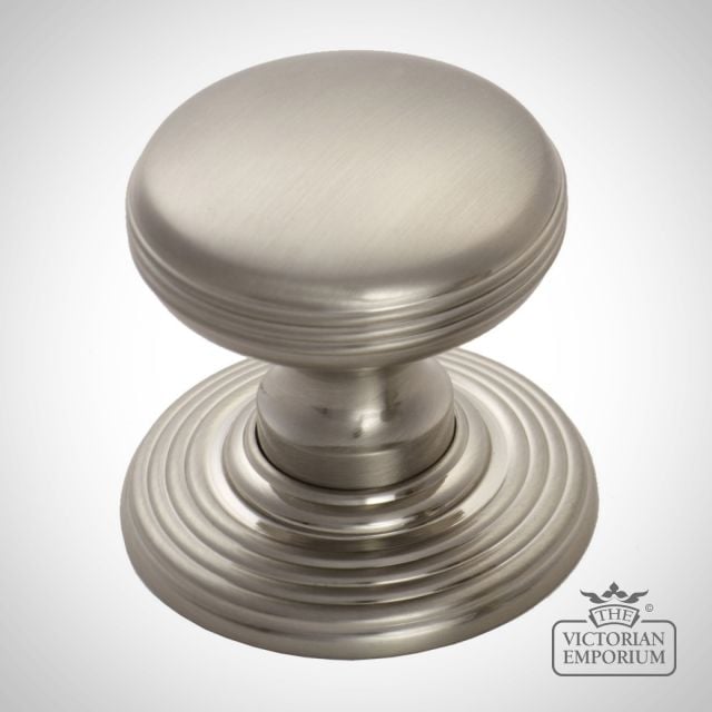 Traditional 25mm Round Cupboard Knob In Satin Chrome With Decorative Stepped Stem And Circular Base