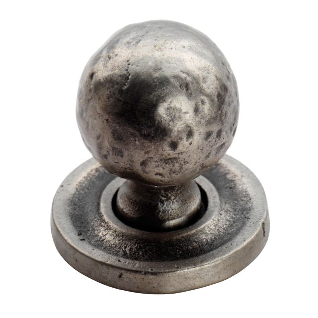 Hammered pattern ball knob on round rose