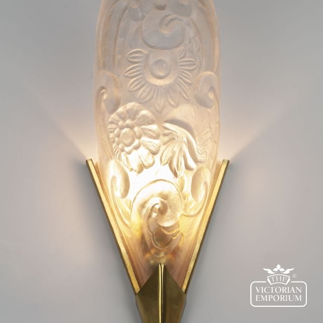 Art Nouveau Wall Clear